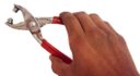 Ver imagem 2 de Alicate Para Ilhós Com 100 Ilhoses