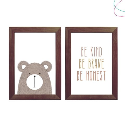 2 Quadros Decorativos Urso Escandinavo Boho Frase Be Brave:tabaco
