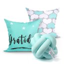 Ver imagem 1 de Kit Capa Almofada Gratidão Estampada Tiffany 2 Unidades 45cm x 45cm + Almofada de Nó Escandinavo