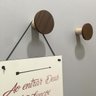 2 Ganchos pendurador Bola de parede em MDF - Marrom - 3