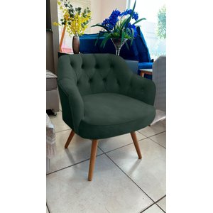Poltrona Decorativa Luxo Beatriz Veludo Detalhe em Capitonê e Pés em Madeira - Lv:verde