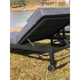 Espreguiçadeira Bogarim para Piscina com Estofada Confortável Impermeável - 2