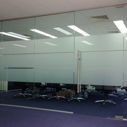 Vinil Adesivo Jateado Porta Blindex Box Banheiro Janela Vitrine Película Jateada Cristal Lavável - 3