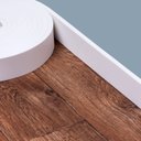 Ver imagem 3 de Rodapé Eva Flexível Autoadesivo 5cm x 1cm 6 Metros Veneza Branco Molduraflex