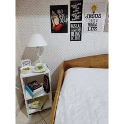 Mesa de Cabeceira Branca 49x30x25 Cm - Ideal para Quarto Moderno e Organizado - 4