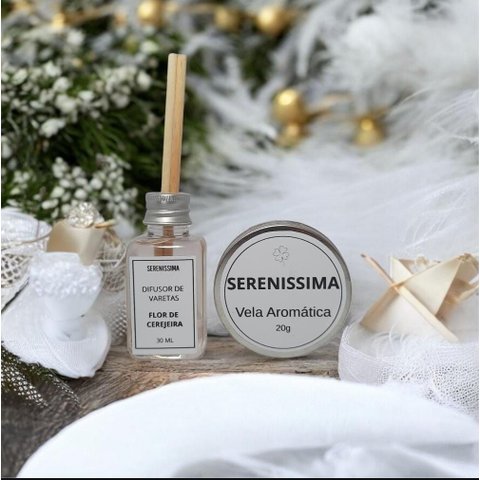 Kit 2 Pçs Difusor Mini Vidro 30ml e Vela Mini Lata 20gr Luz & Aroma Premium: Flor de Cerejeira