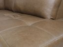 Ver imagem 4 de Sofá de Couro Rubi 3 Lugares com Chaise Direita Soft Mel - Mempra Design
