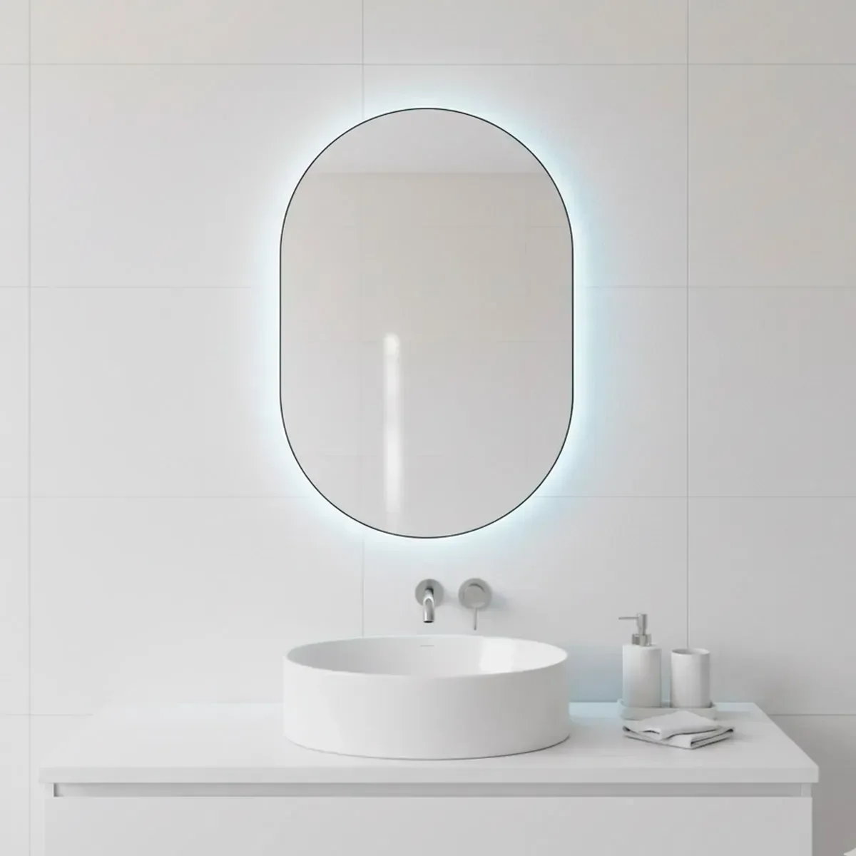 Ver imagem 1 de Espelho Orgânico de Parede com Led Quente Pílula 44x64 Espelho Decorativo para Sala Quarto Banheiro