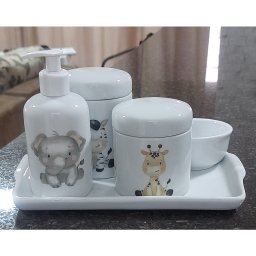 Kit Higiene Bebê Safari 5 Peças - Bandeja, Potes, Porta Álcool e Molhadeira - Tudo Porcelana - 9