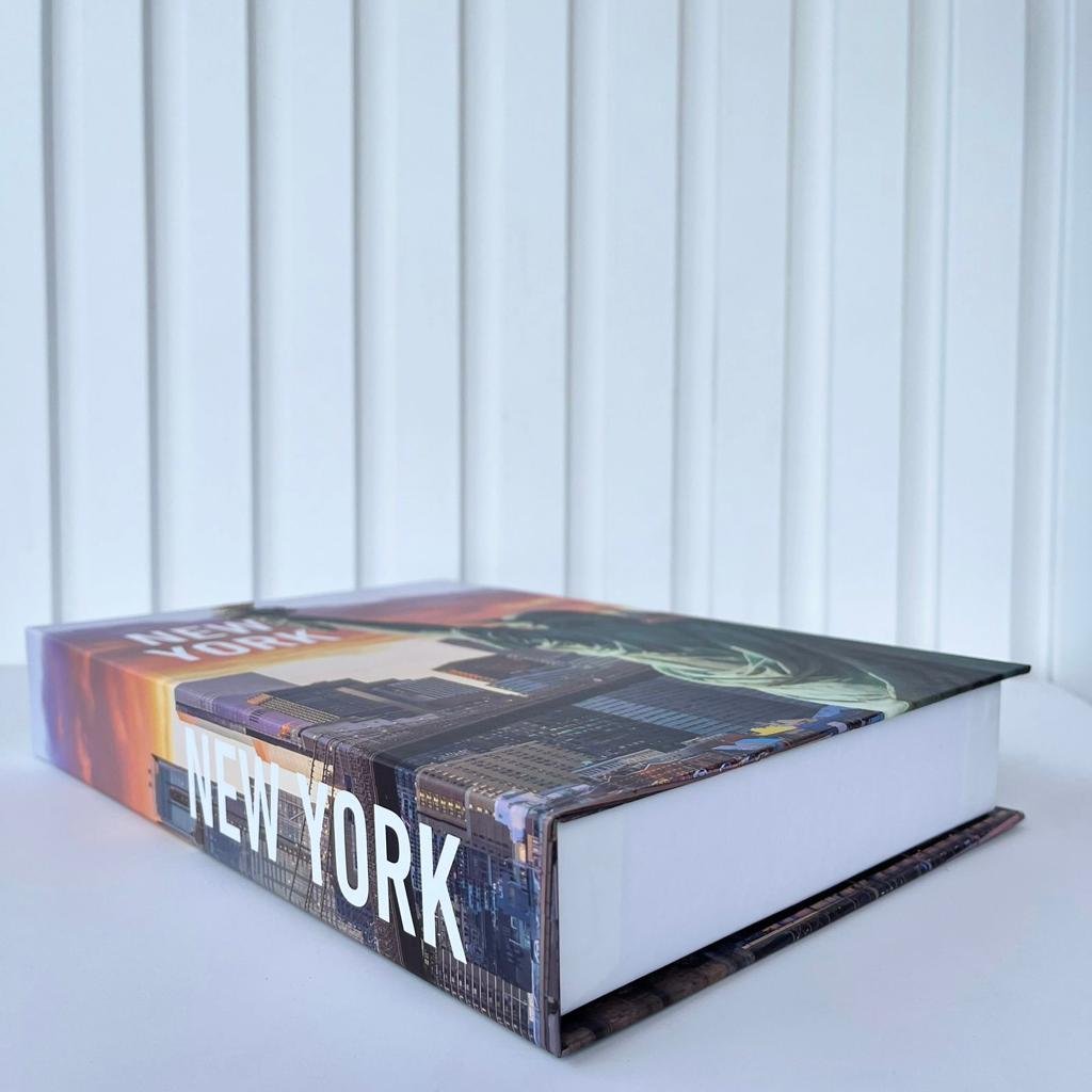 Decoração sala quarto livro caixa fake New York viagens - 4