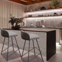 Ver imagem 2 de Kit 2 Banqueta Luxo Alta Nobre - Estrutura em Aço na Cor Preta - Estofado em Linho com Composê no Co