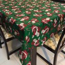 Ver imagem 2 de Toalha de Mesa Redonda Gorgurinho Papai Noel Fundo Verde - 1,50M