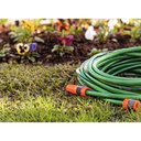Ver imagem 3 de Mangueira Flex para Jardim Tramontina Verde com Faixa Preta em Pvc 4 Camadas 30 M com Engate Rosquea