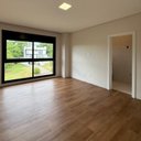 Ver imagem 1 de Piso Vinílico Pine 22,86x121,92cm 12 Réguas (3,3445m²) Marrom/Madeira Graddus