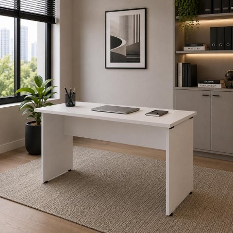 Mesa Retangular Escrivaninha 135cm x 60cm Tampo 25mm com Pés Painel F5 Office Cor:Branco
