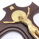 Ver imagem 3 de Crucifixo Madeira Medalha de São Bento Dourado 26 cm