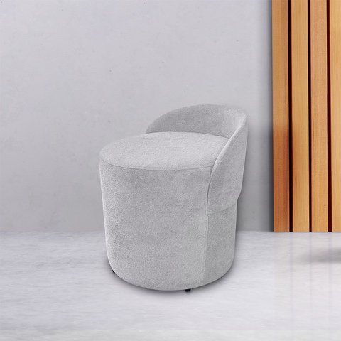 Puff Decorativo com Encosto Forma Orgânica Bouclé Yuri