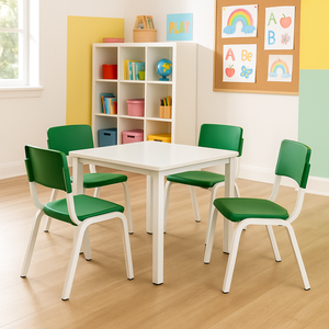 Jogo Mesa Escolar Branca com 4 Cadeiras Verdes Infantil Ecomhome