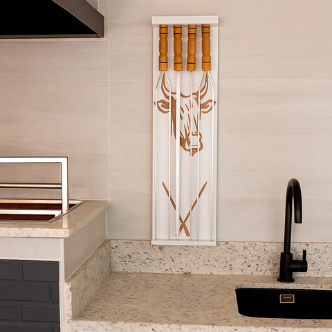 Kit Churrasco Branco com 04 Espetos Moveara