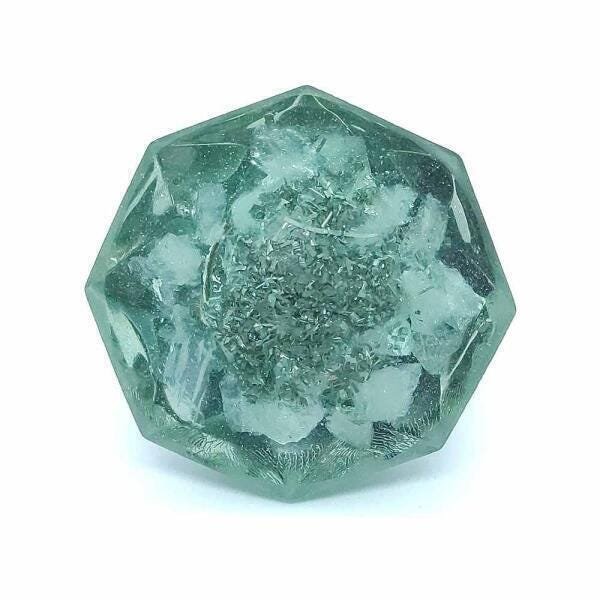 Orgonite Baguá Diamante Verde Com Quartzo Verde - Saúde - 3
