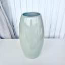 Ver imagem 4 de Decoração sala rack vaso centro de mesa cinza claro moderno