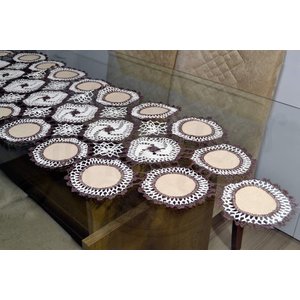 Caminho de Crochê Linha Cléa 1,55m - Palha e Marrom Arte & Tear