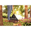 Ver imagem 2 de Vassoura Plástica Preta Tramontina com 15 Dentes e Cabo de Madeira 120 Cm