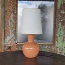 Ver imagem 2 de Abajur Base Cerâmica Rústica e Cúpula Linho Bege