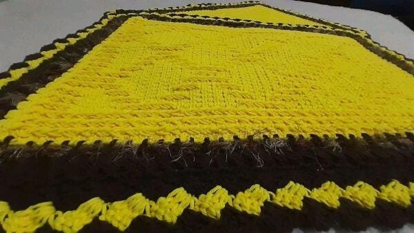 Tapete de Crochê Amarelo Artesanal - 3