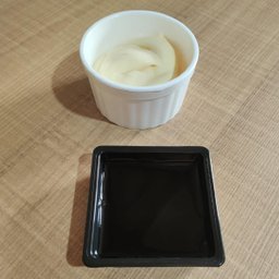 Kit 12 Porta Shoyu 50ml Molheiras Sushi 7,2cm Pretas Quadradas Uno Coza Polipropileno - 5