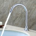 Ver imagem 2 de Torneira Valvula Pedal Acionamento Sem Maos Controle Hospital Laboratorio Medico Banheiro Cozinha