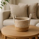 Ver imagem 2 de Cesto Fibra Natural Palha e Branco com Alça 20cm X 23cm - Paramount