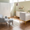 Ver imagem 1 de Kit Quarto Theo com Pés Square Natural - Berço + Cômoda 6 Gavetas + Guarda-roupa 3 Portas + Poltrona