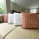 Ver imagem 7 de Kit 4 Capas de Almofadas Composê Geométrico Laranja e Floral Off White Impermeáveis 45x45cm