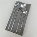 Ver imagem 5 de Faqueiro Ópera Lyor Aço 16 Peças Talheres Minimalistas Prata