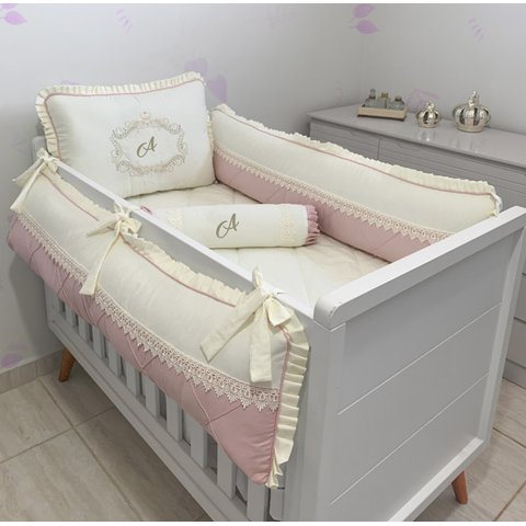 Kit Berço Imperial Letra a |palha com Rose | 08 Peças