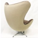 Ver imagem 4 de Poltrona EGG marrom / linho cru base alumínio com relax - Poltronas do Sul