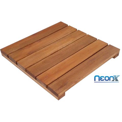 Deck de Madeira Modular 45x45 Cm Réguas 7 Cm Neonx com Pintura:osmocolor Imbuia Semi Tran