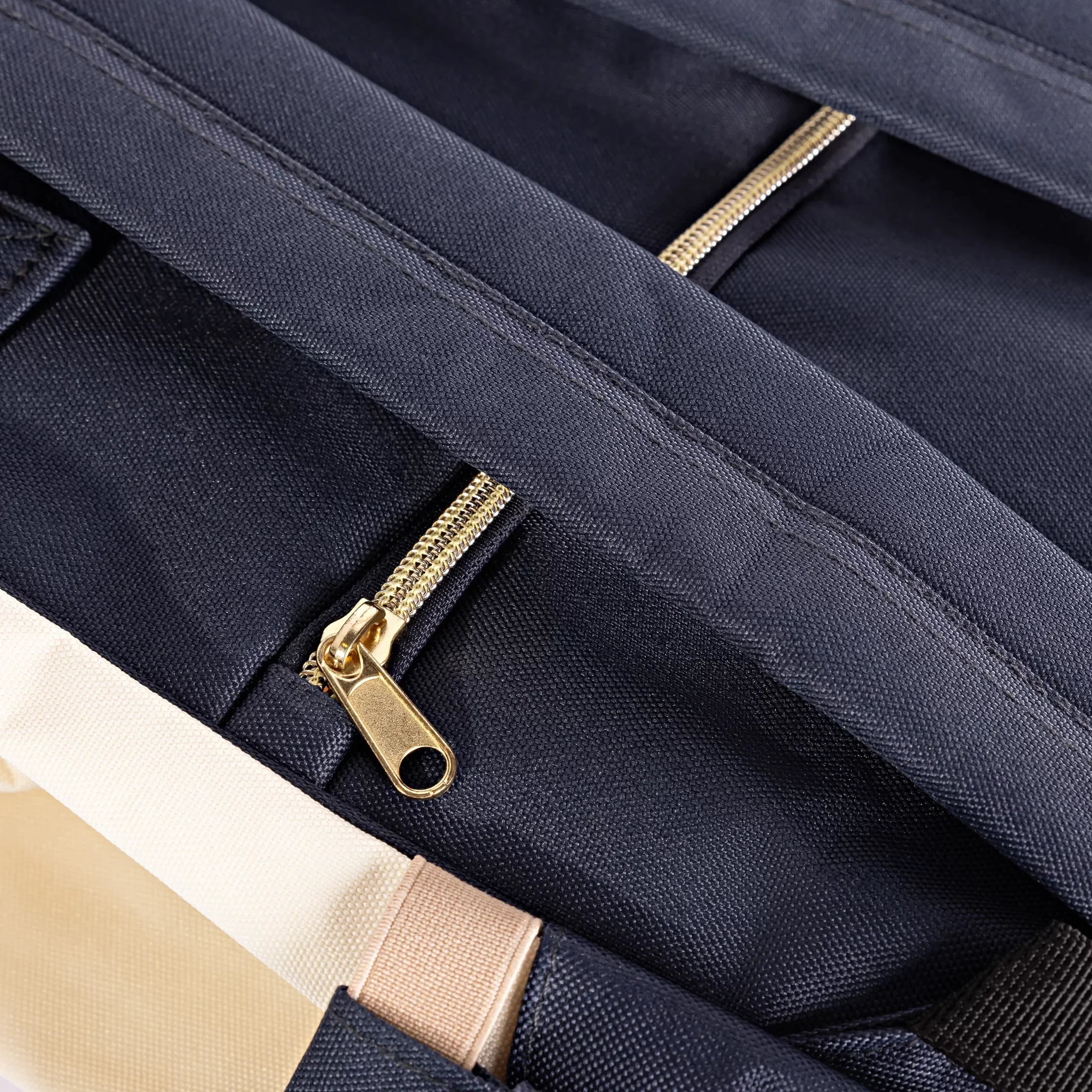 Ver imagem 4 de Bolsa Maternidade | Branca e Vermelha