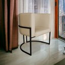 Ver imagem 2 de Kit 3 Poltronas Decorativa Luana Base Preta Pu Bege - Montanaris Decor