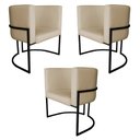 Ver imagem 1 de Kit 3 Poltronas Decorativa Luana Base Preta Pu Bege - Montanaris Decor