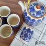 Bule Chaleira Cerâmica Oriental Decorativa com 6 Copos e Infusor Estampa 18 - 3