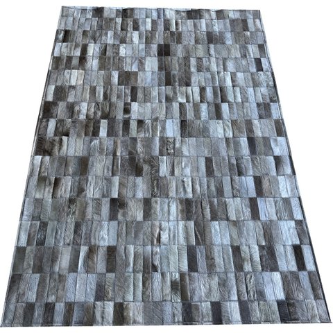 Tapete de couro cinza natural 1,00x1,50 s/borda peça 3x9cm