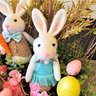 Arranjo de Páscoa para Aparador Casal Coelho Enfeite Decor - 5