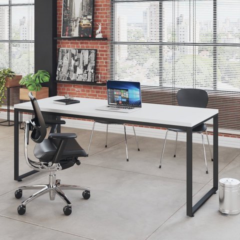 Mesa de Escritório Kuadra 180cm Branco Chess/Est.Preta