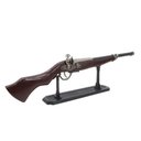 Ver imagem 2 de Arma Decorativa Mosquete com Cabo em Madeira e Suporte 71cm