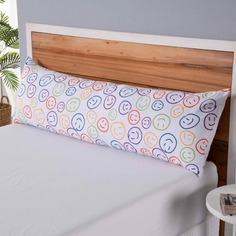 Capa para Travesseiro Fofuxão Colorido 1,46m X 46cm com Zíper Estampado:smile