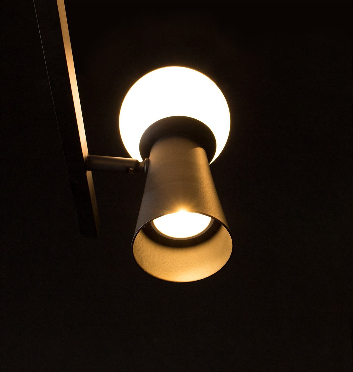 Luminária Pendente Articulado com 3 Globos de Vidro Mod. Wc3.1 Wood Iluminação Preto - 6