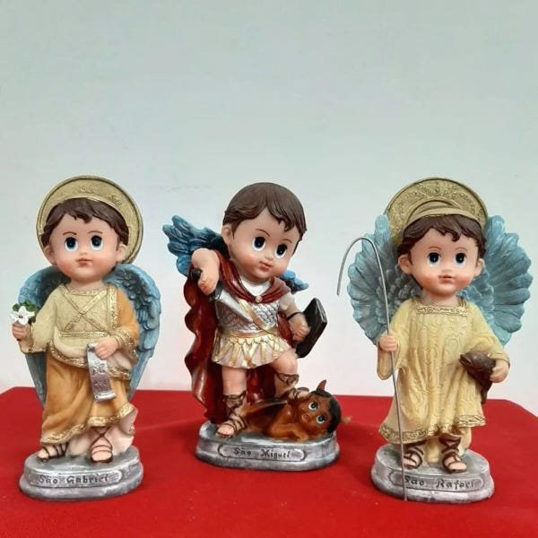 3 Imagens de Arcanjos Infantil São Miguel, São Rafael e São Gabriel de Resina - 15 cm - 1