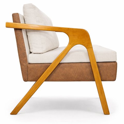 Poltrona Decorativa para Sala Recepção Laura Luxo Linho Braço Madeira Corino Peroba Linha Exclusiva